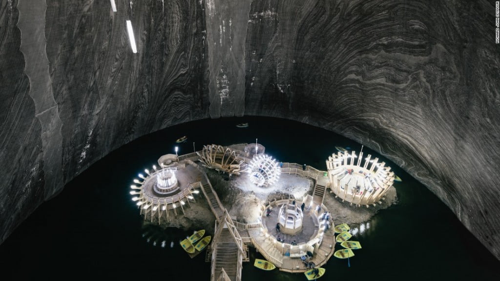 160125105732-transylvania-subterranean-theme-park-3-super-169